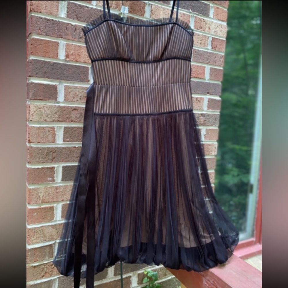 BCBGMAXAZRIA Black Striped Balloon Pleated Mesh Strap Mini Dress w/ Ribbon Belt